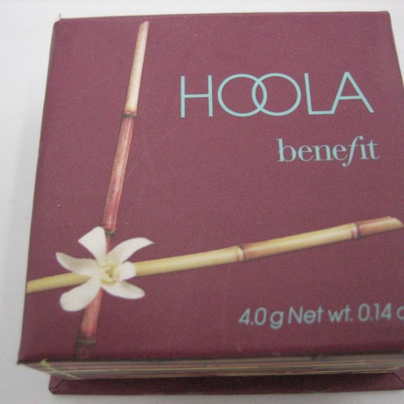 BENEFIT ~ HOOLA SOFT MATTE BRONZING POWDER ~ 0.14 OZ MINI BOXED - Picture 2 of 3